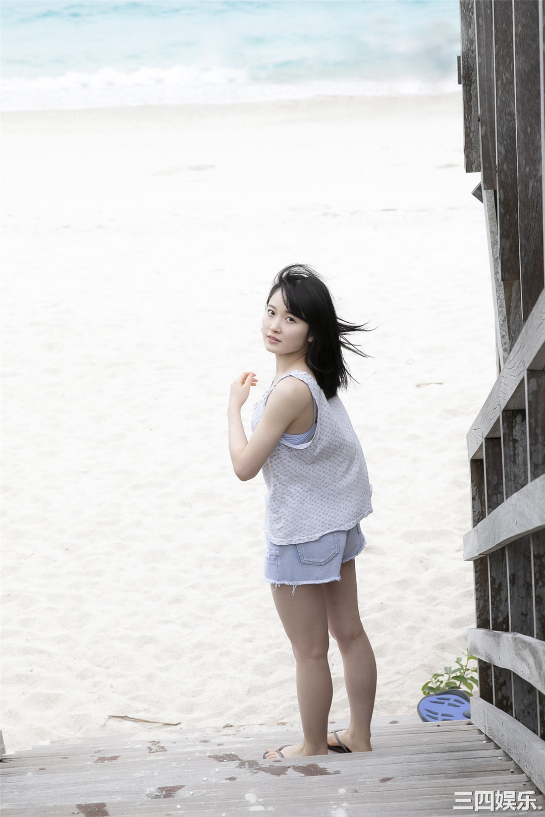 森户知沙希写真集《[Hello! Project Digital Books] Vol.206》高清全本