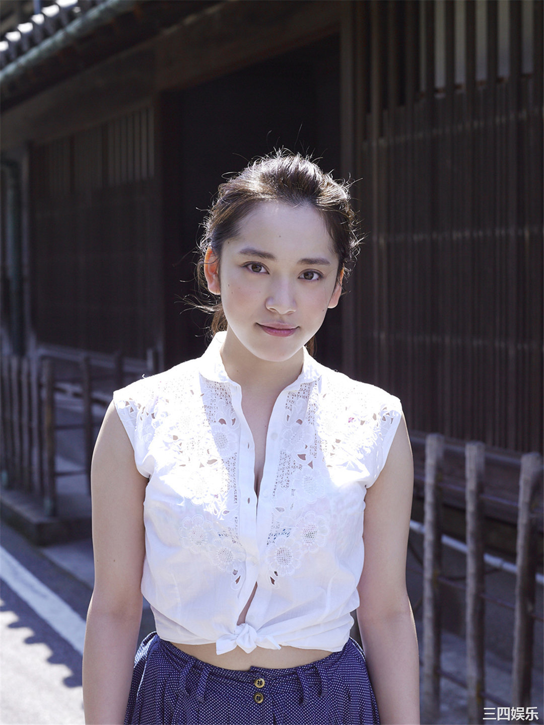 都丸纱也华写真集《[WPB-net] No.184 夏の扉をあけて》高清全本