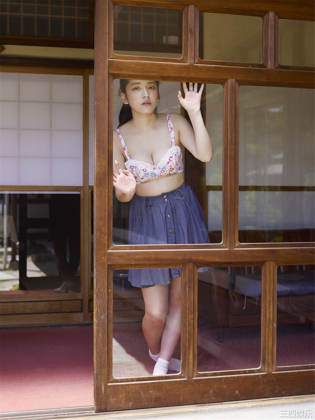 都丸纱也华写真集《[WPB-net] No.184 夏の扉をあけて》高清全本