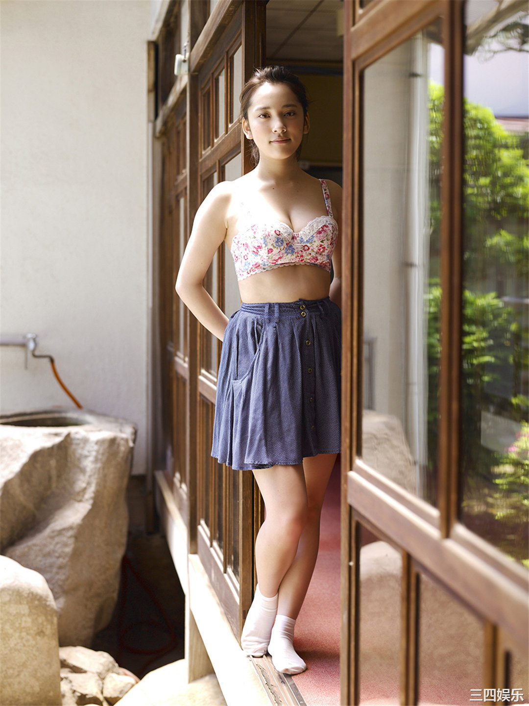 都丸纱也华写真集《[WPB-net] No.184 夏の扉をあけて》高清全本