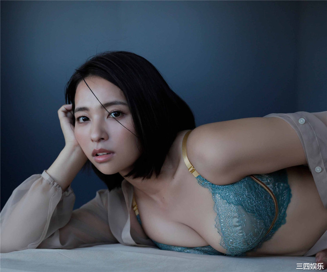 水崎绫女写真集《最後の恋》普清全本