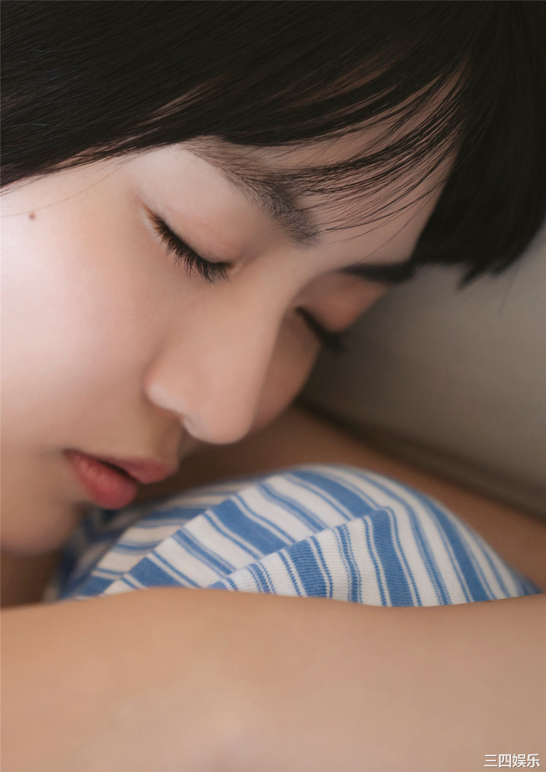 丰田露娜写真集《想わば、ゆえに君の町まで。》高清全本