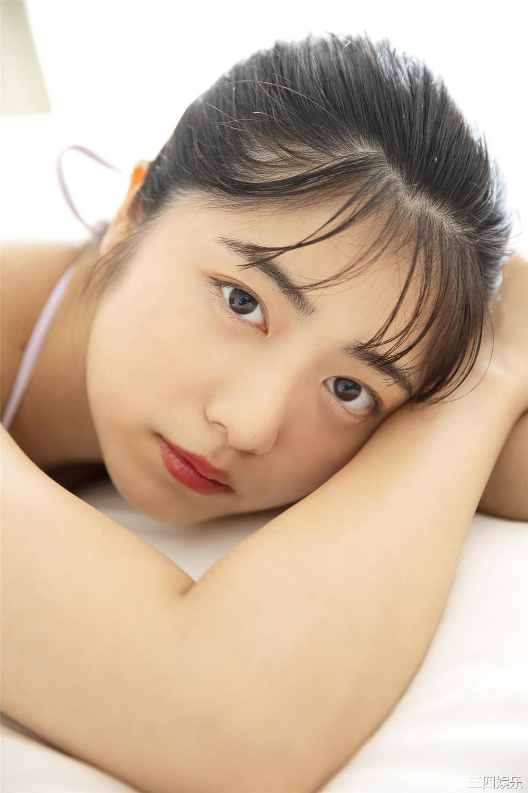 吉田莉樱写真集《Clear》高清全本