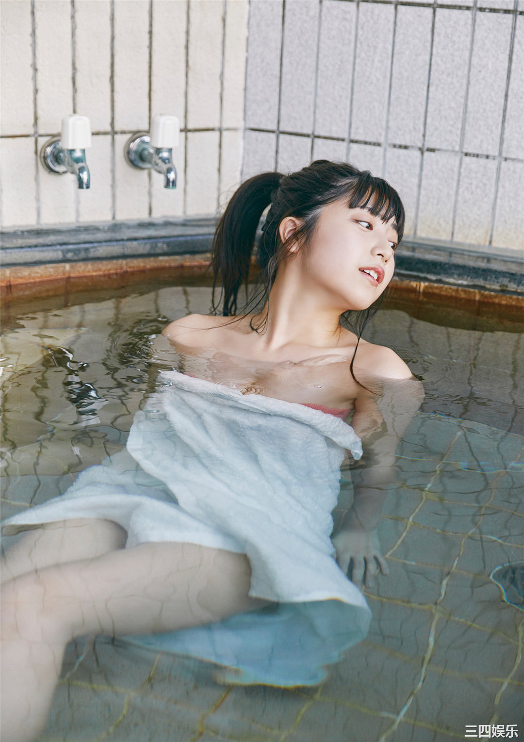 吉田莉樱写真集《気づいたら、恋。》高清全本