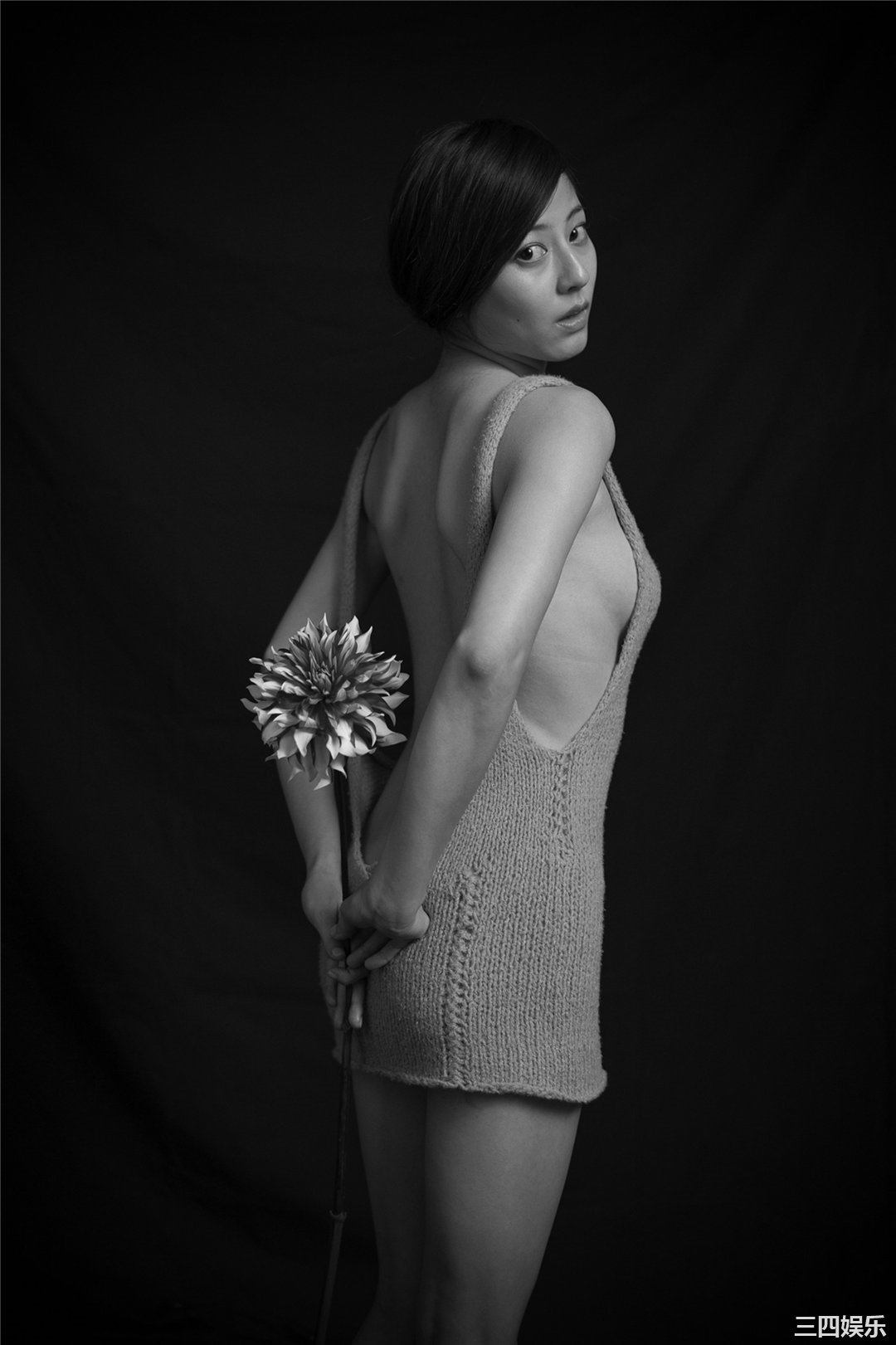 杉本有美写真集《杉本有美×松田忠雄 yumi-mono-chrome》高清全本