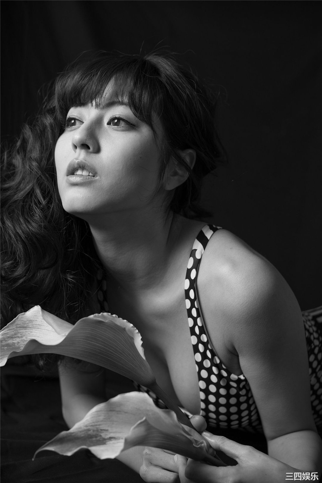 杉本有美写真集《杉本有美×松田忠雄 yumi-mono-chrome》高清全本