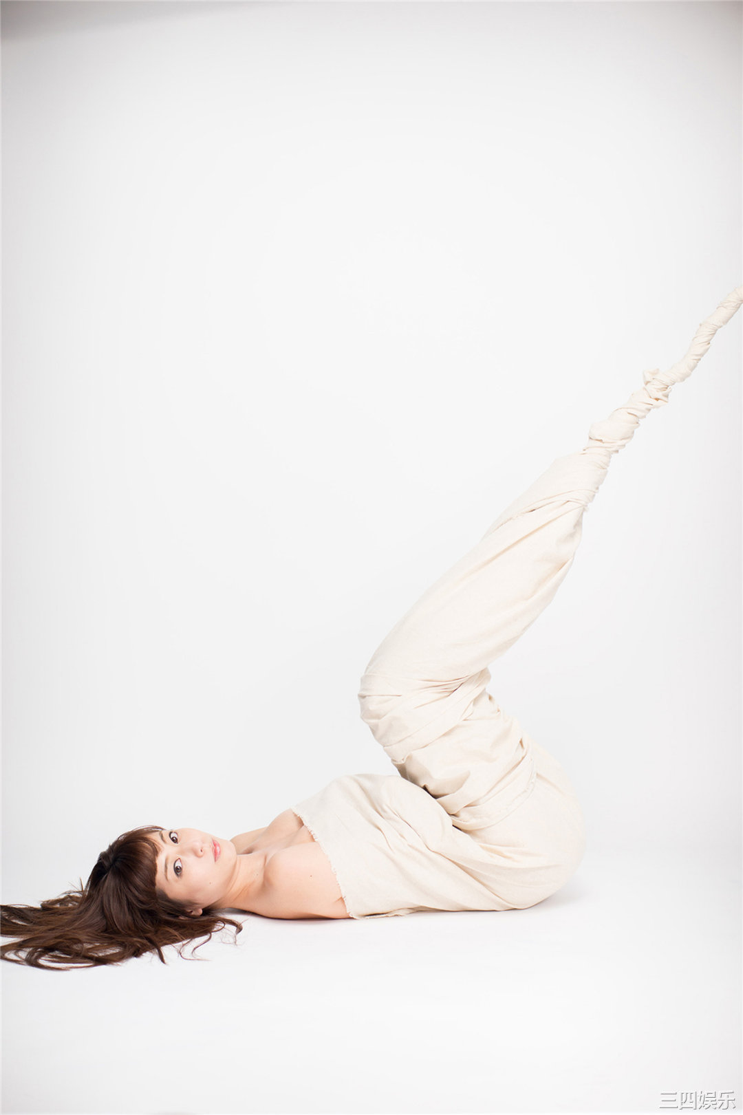 杉本有美写真集《杉本有美×松田忠雄 yumi-mono-chrome》高清全本