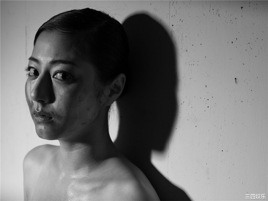 杉本有美写真集《杉本有美×松田忠雄 yumi-mono-chrome》高清全本