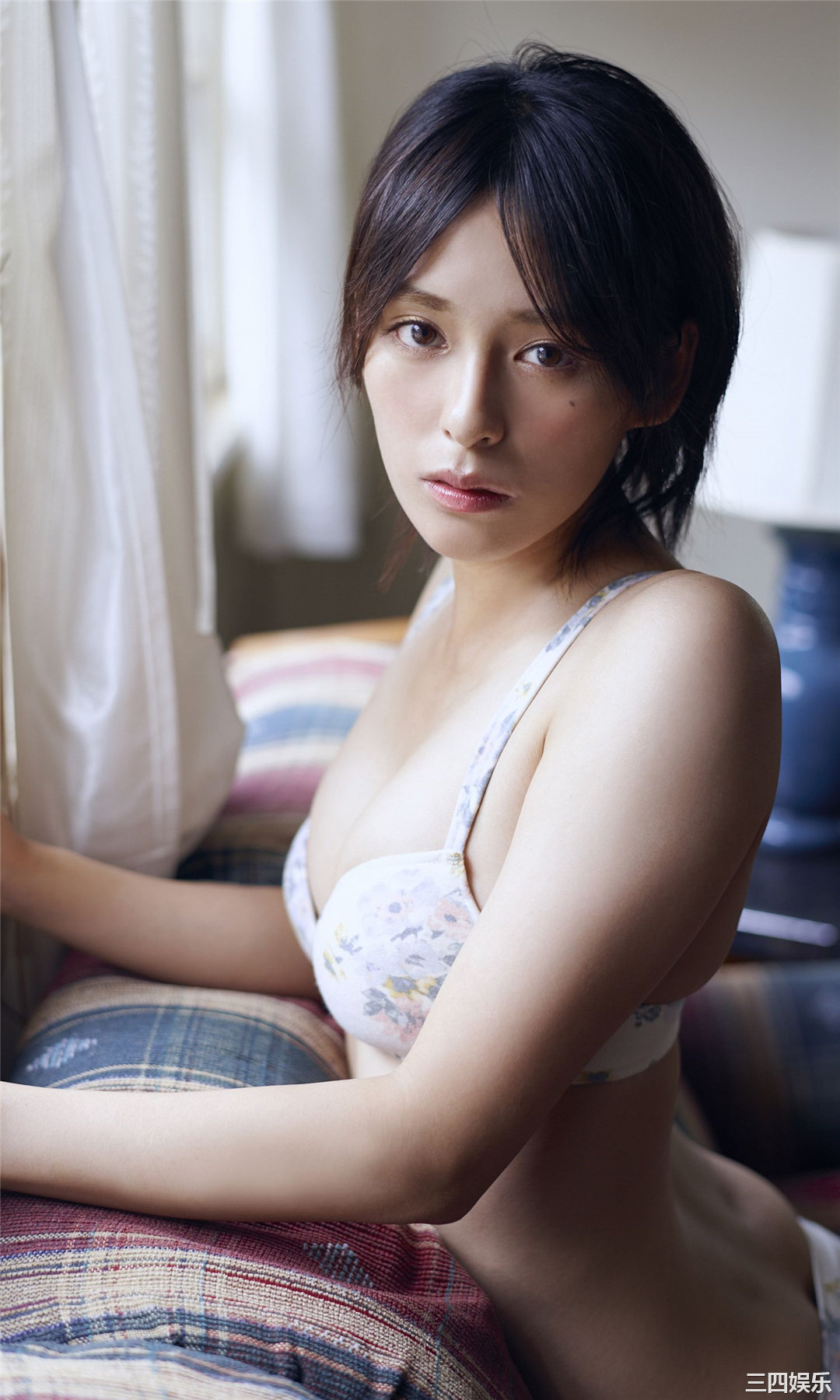 水崎绫女写真集《恋慕る》普清全本