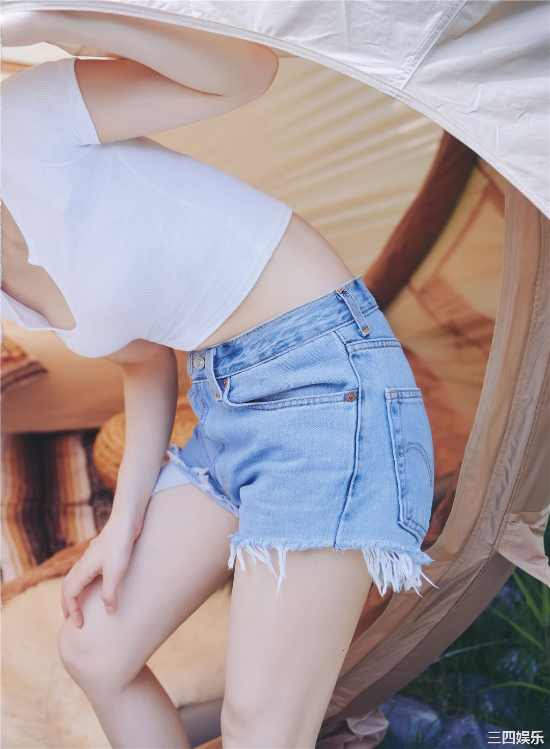 吉冈里帆写真集《里帆採取》高清全本