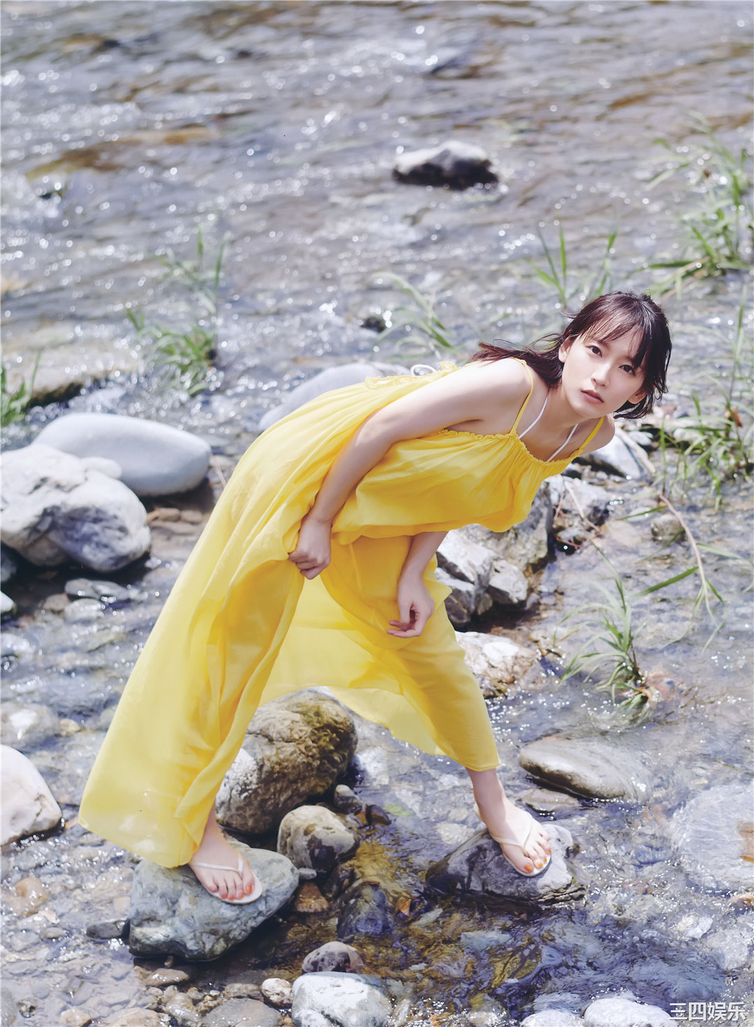 吉冈里帆写真集《里帆採取》高清全本