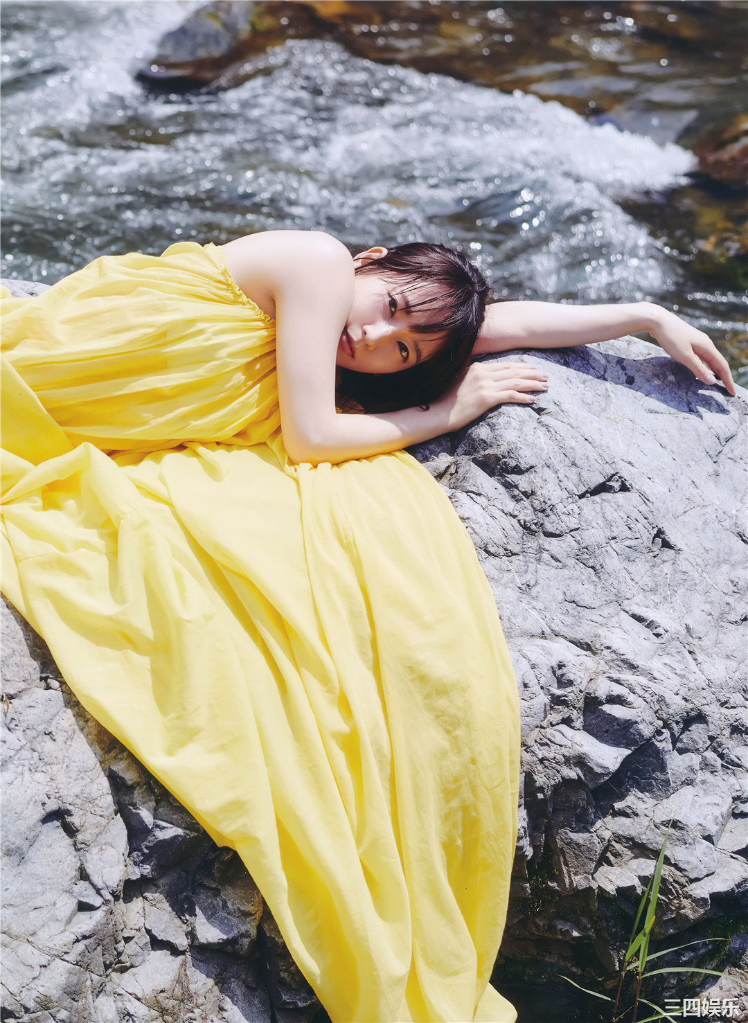 吉冈里帆写真集《里帆採取》高清全本