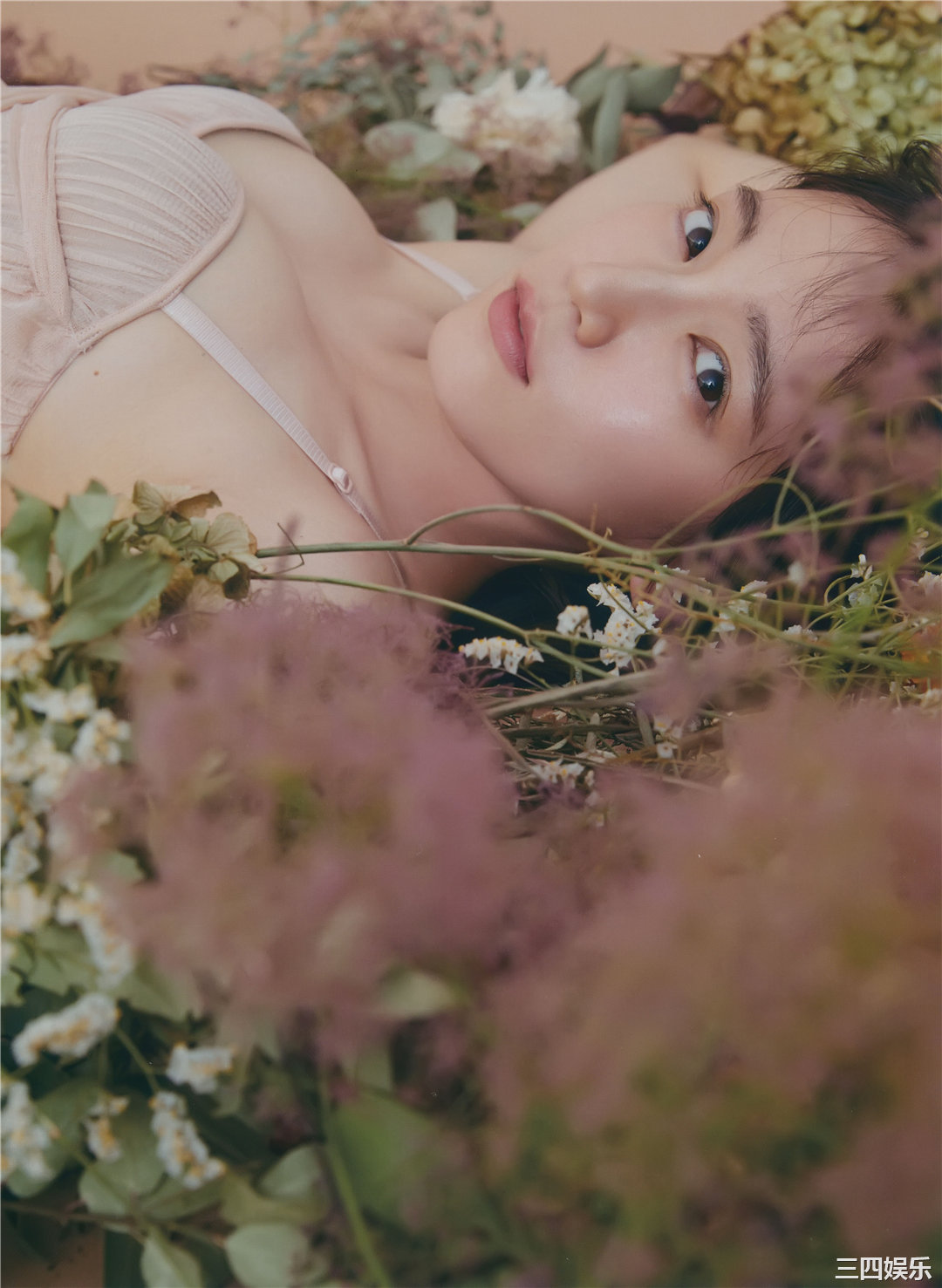 吉冈里帆写真集《里帆採取》高清全本