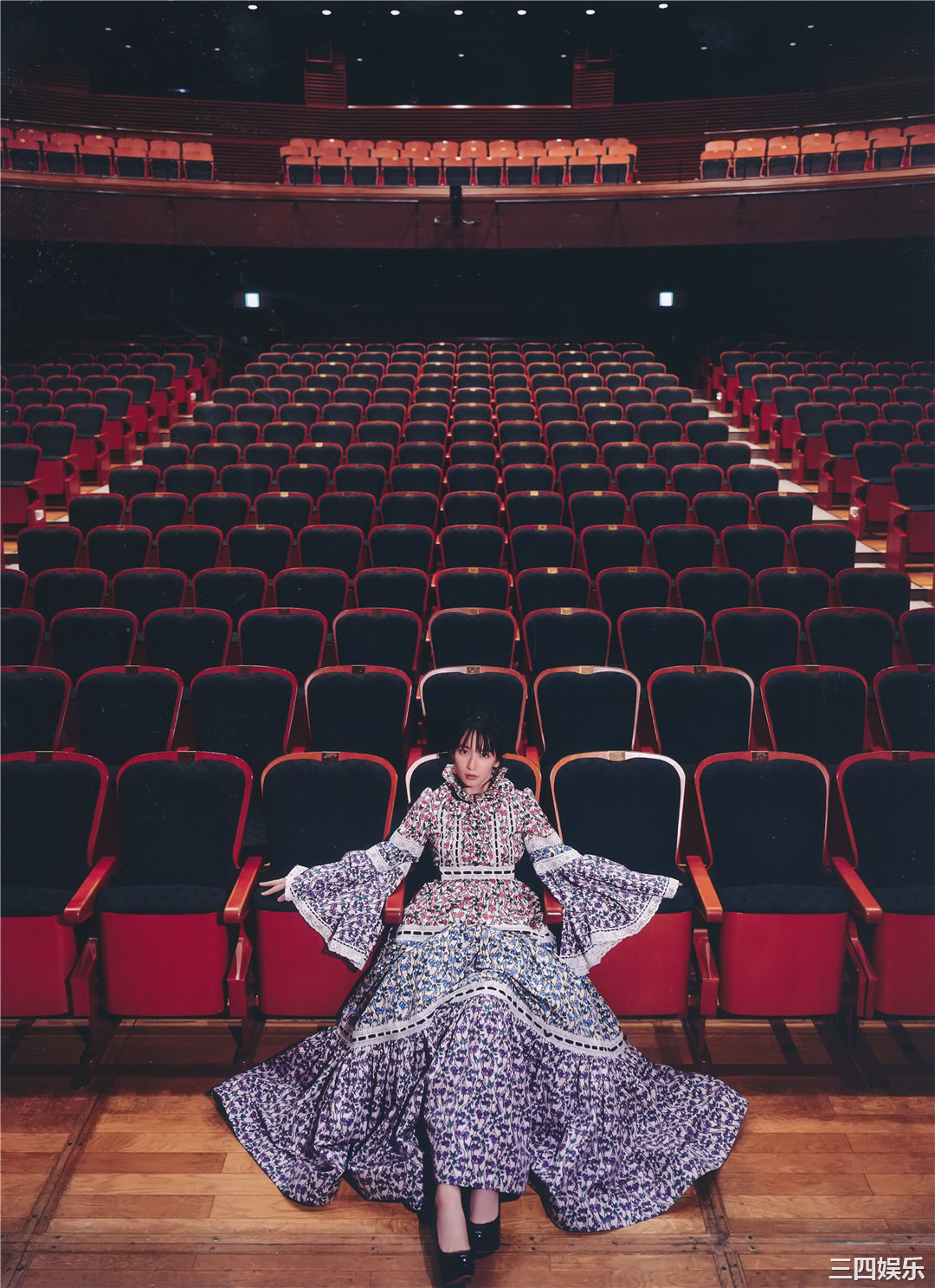 吉冈里帆写真集《里帆採取》高清全本