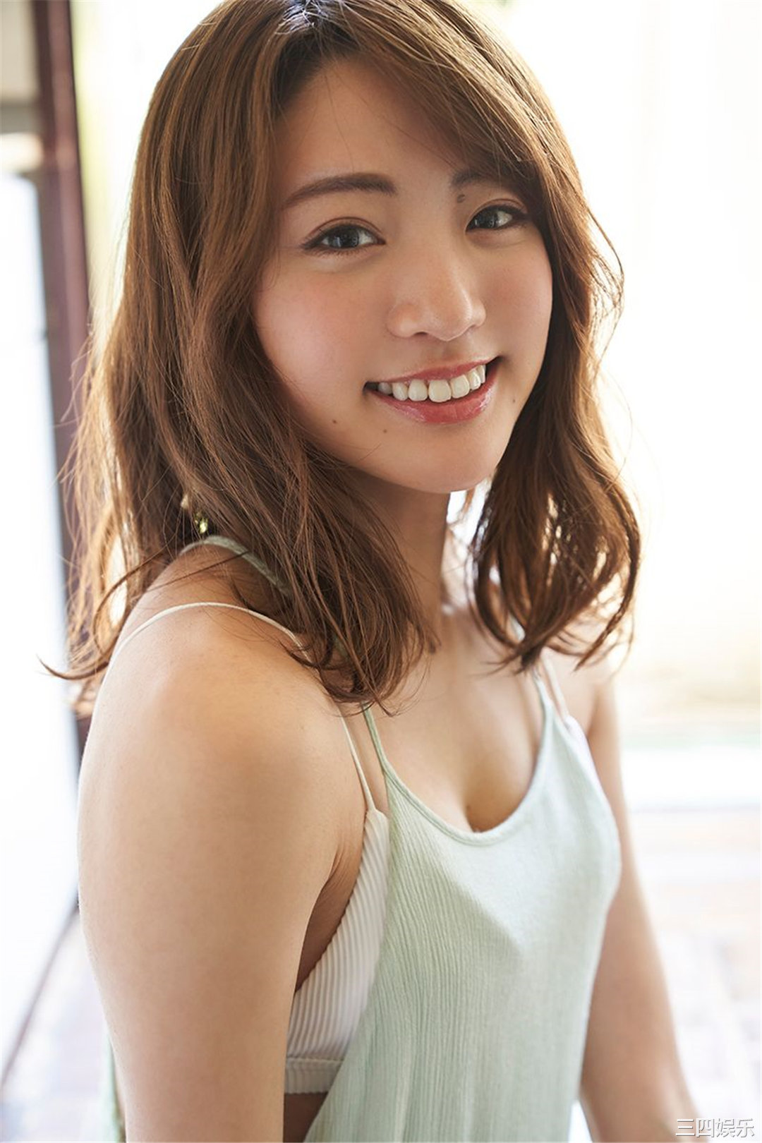 志田友美写真集《最高の夏》普清全本