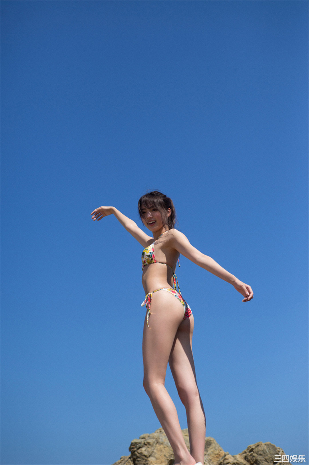 志田友美写真集《[WPB-net] Extra EX766 「—成熟—」》高清全本