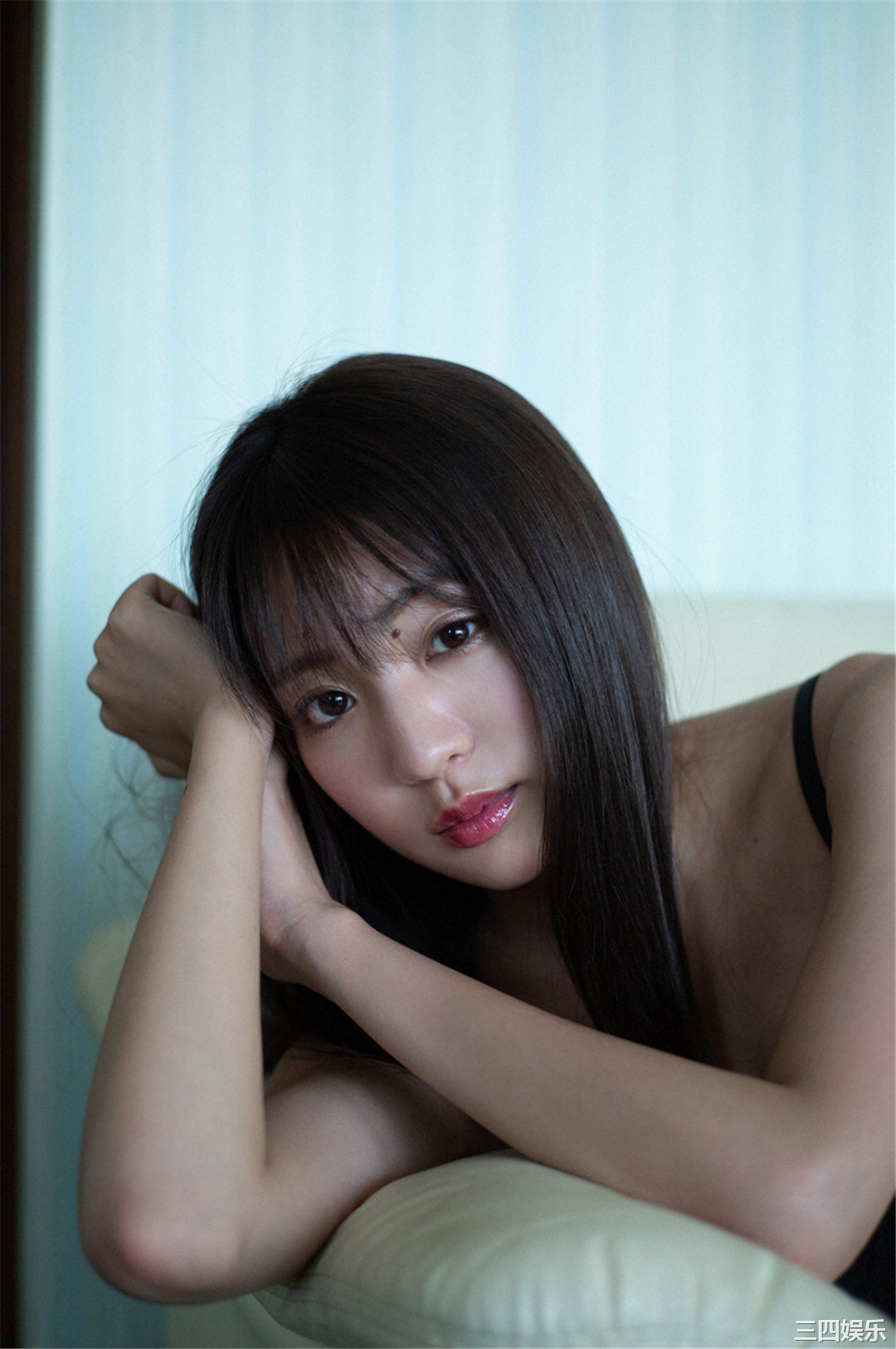 志田友美写真集《[WPB-net] Extra EX766 「—成熟—」》高清全本