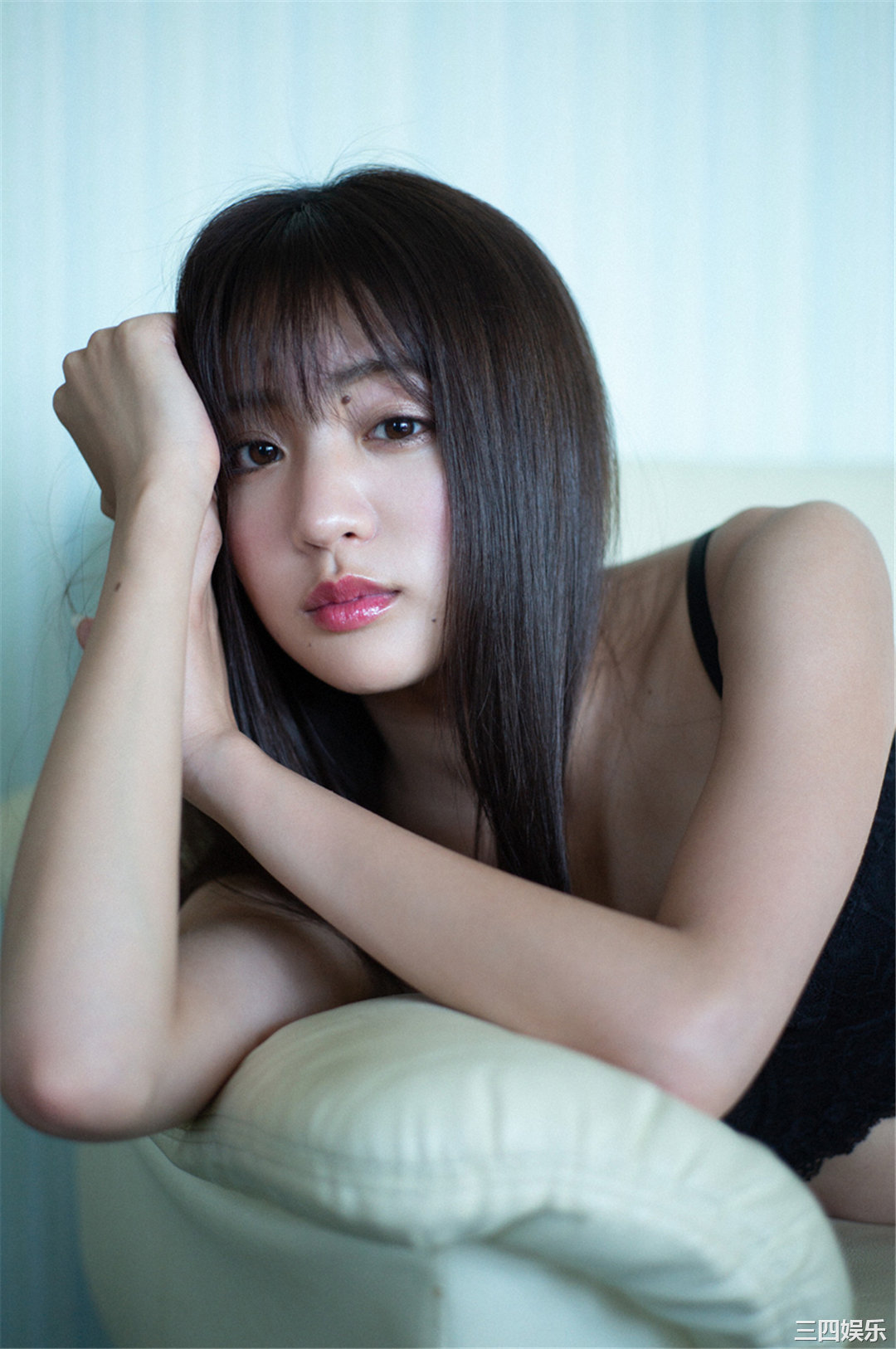 志田友美写真集《[WPB-net] Extra EX766 「—成熟—」》高清全本