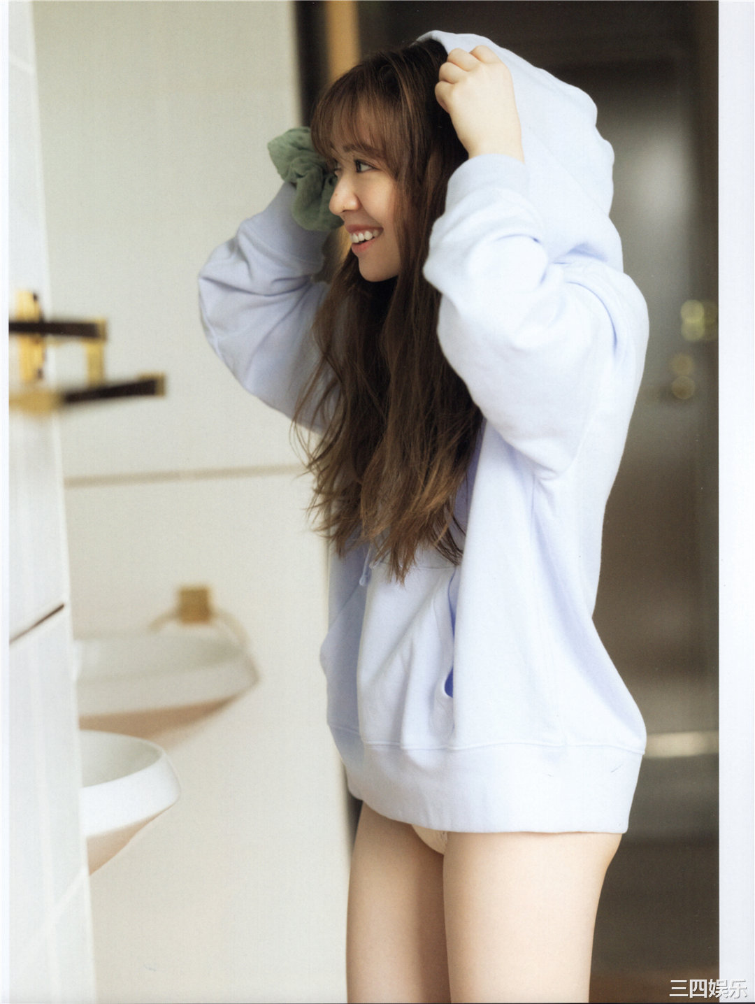 渡边米丽爱1ST写真集《消極的な華やかさ》高清全本