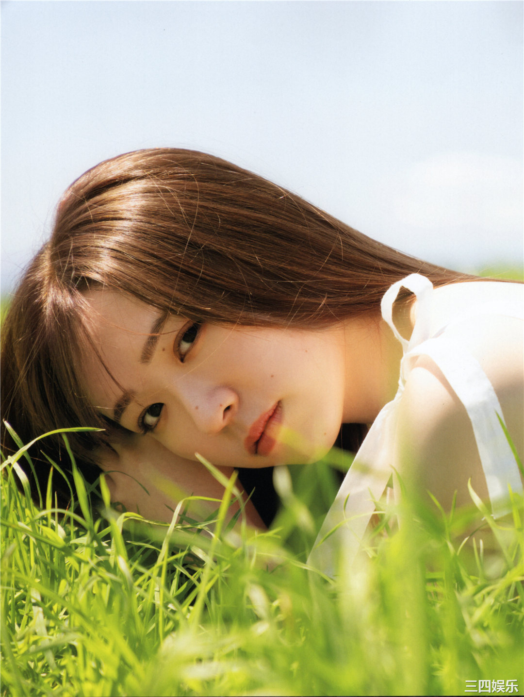 渡边米丽爱1ST写真集《消極的な華やかさ》高清全本