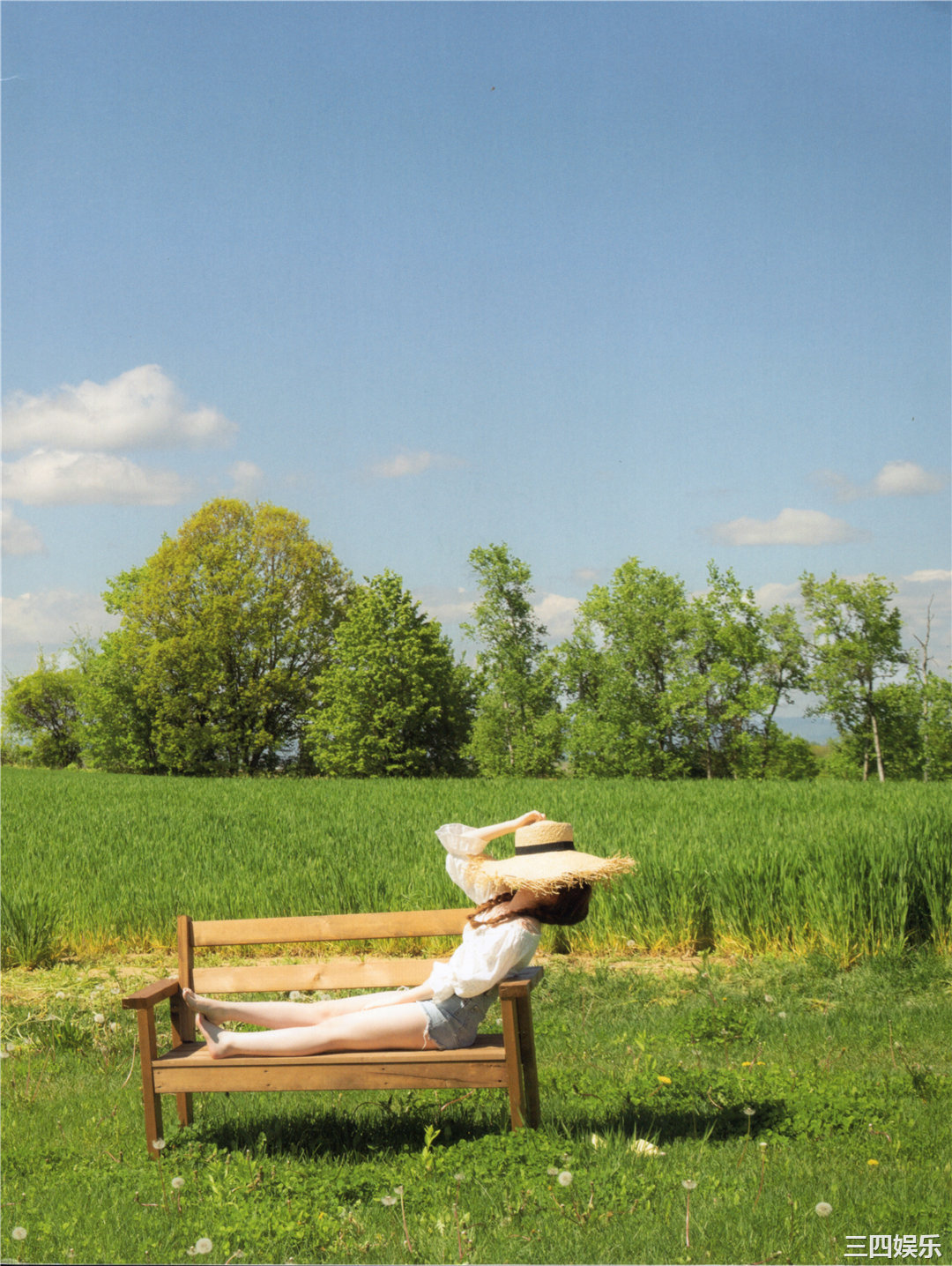 渡边米丽爱1ST写真集《消極的な華やかさ》高清全本