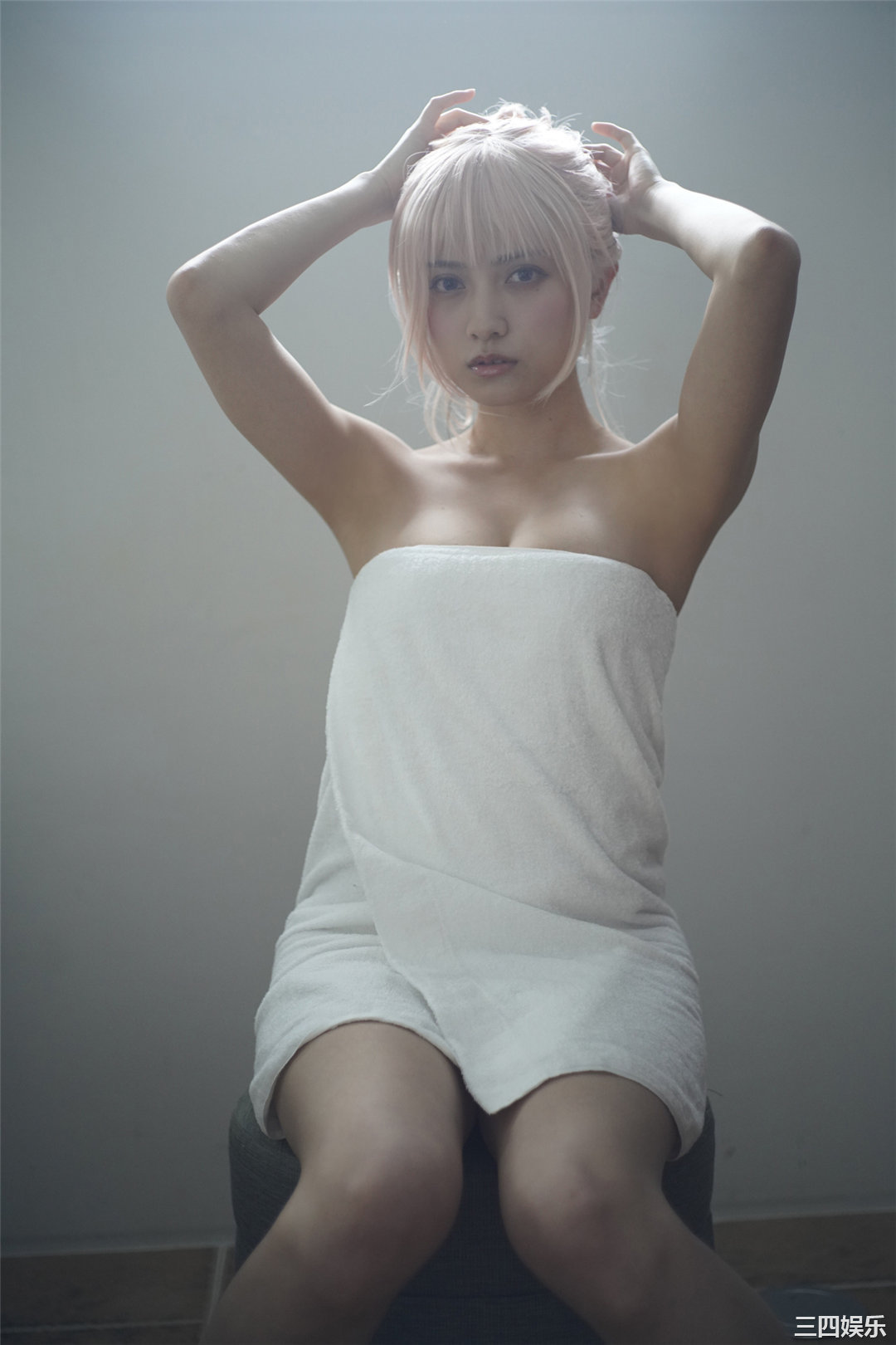 桃月梨子写真集《不器用な先輩。》高清全本