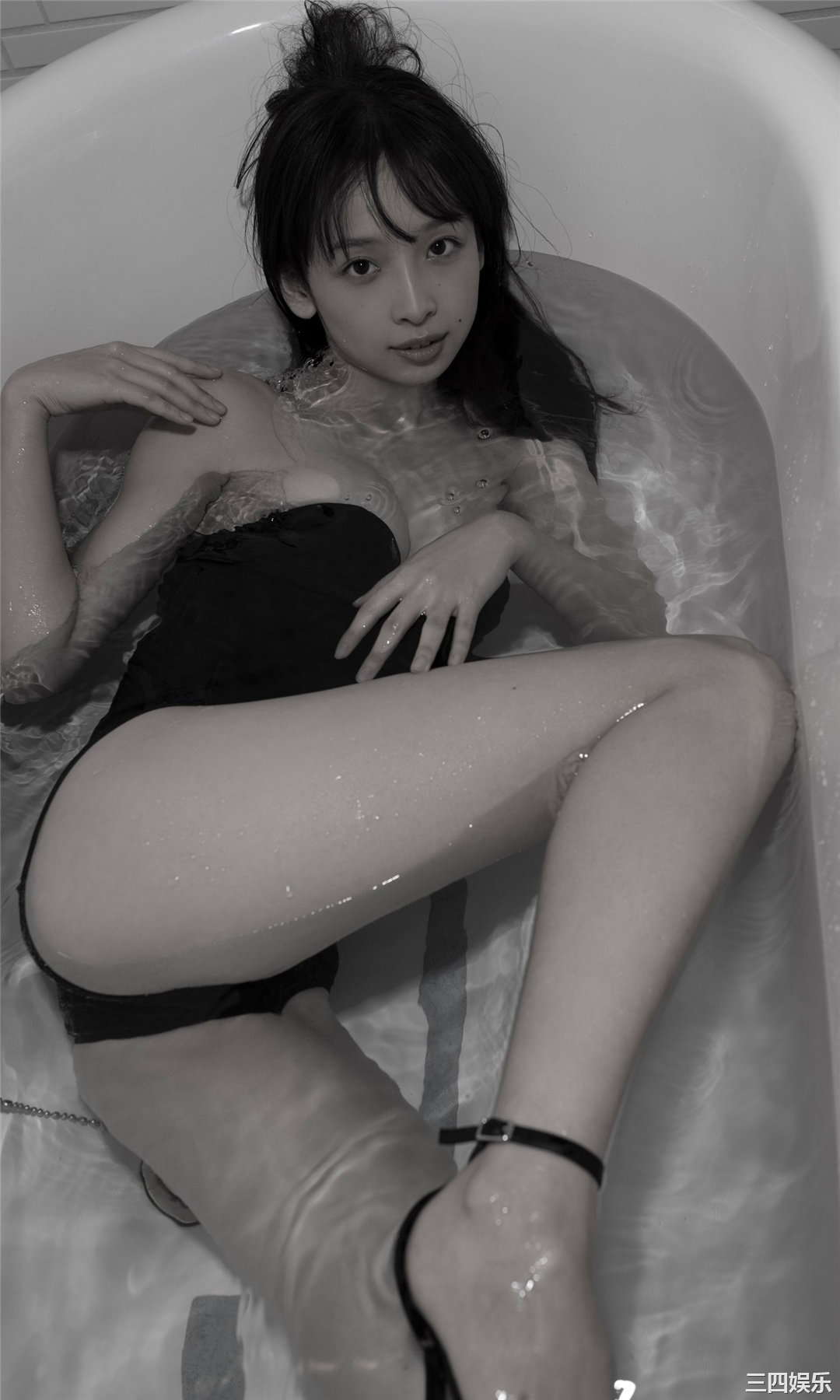 华村飞鸟写真集《その涙を超えて。》高清全本