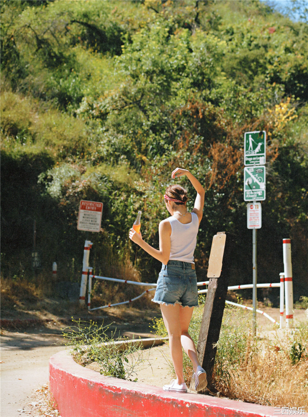 枫1ST写真集《ねぇ、聞いて! !》高清全本