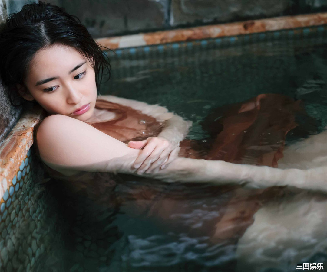 柳美稀写真集《真実と嘘。》高清全本