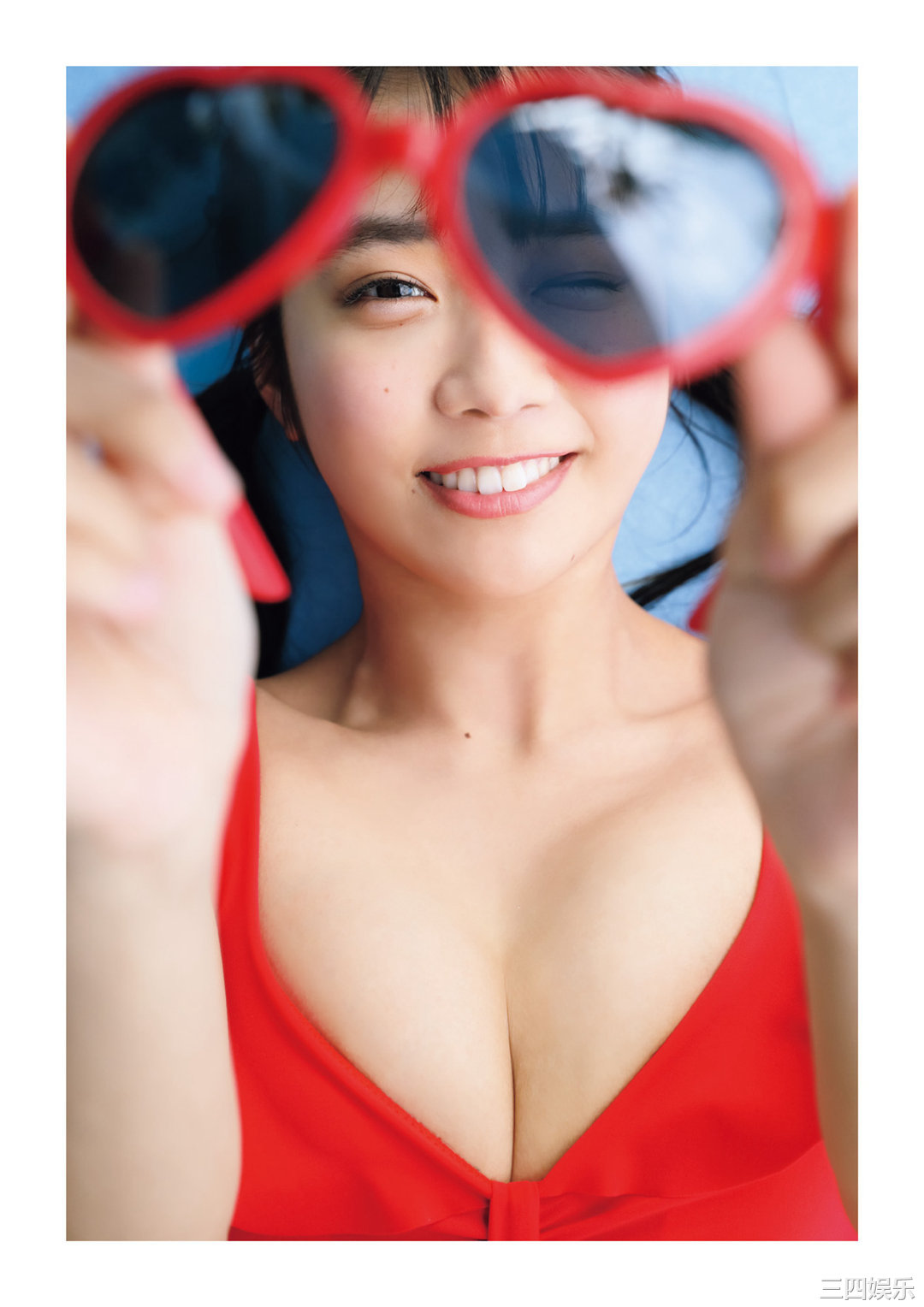 天羽希纯1ST写真集《A…？》高清全本