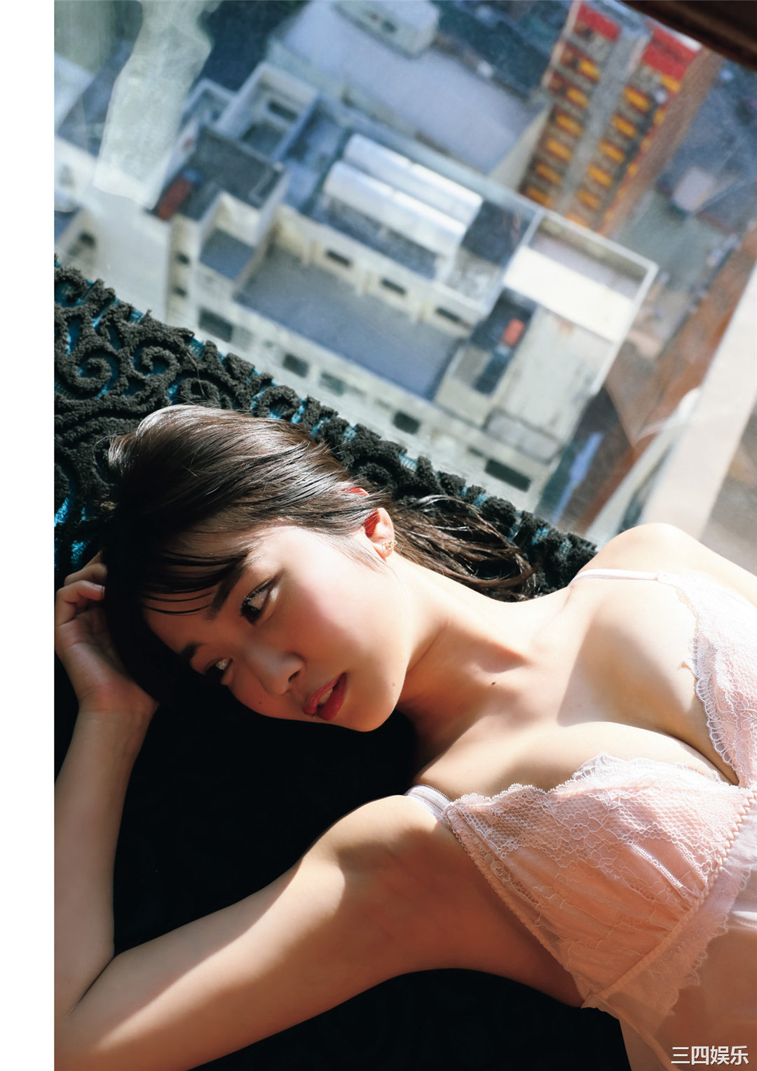 天羽希纯1ST写真集《A…？》高清全本