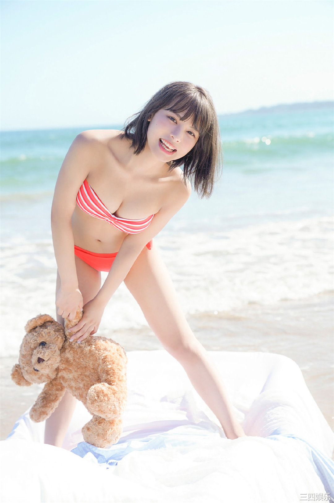 宫崎あみさ写真集《SLEEPING GIRL ～眠れる海の美少女～》高清全本