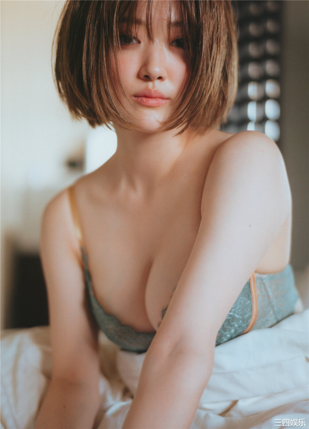 樋口日奈1ST写真集《恋人のように》高清全本