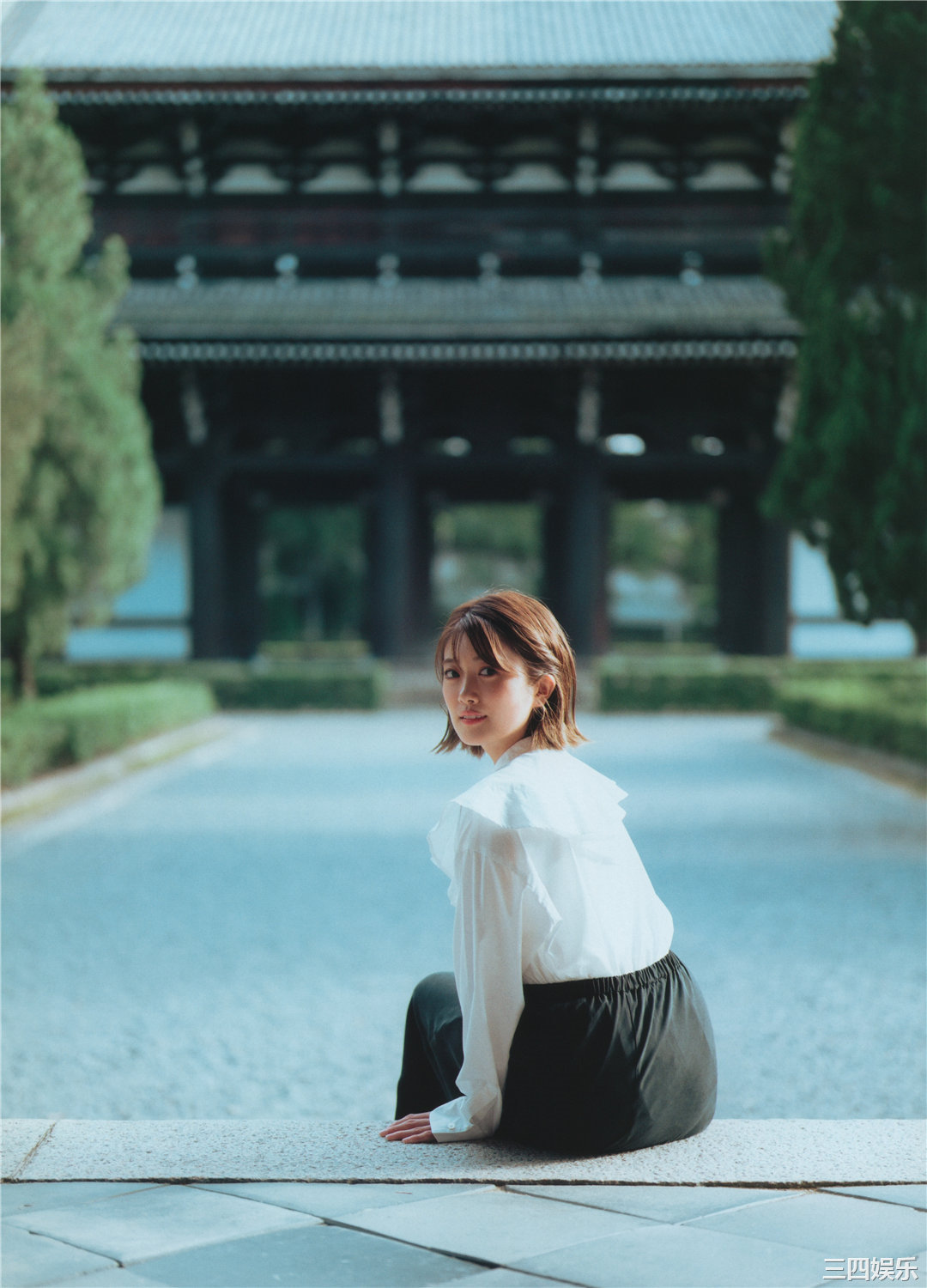 樋口日奈1ST写真集《恋人のように》高清全本