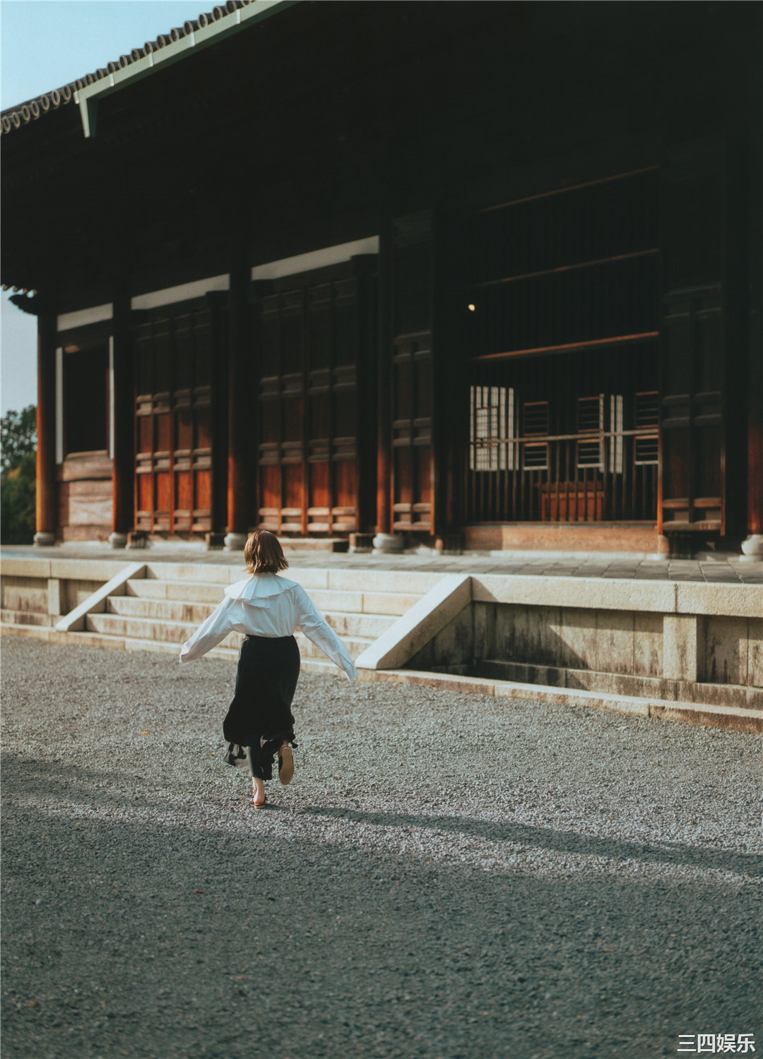 樋口日奈1ST写真集《恋人のように》高清全本