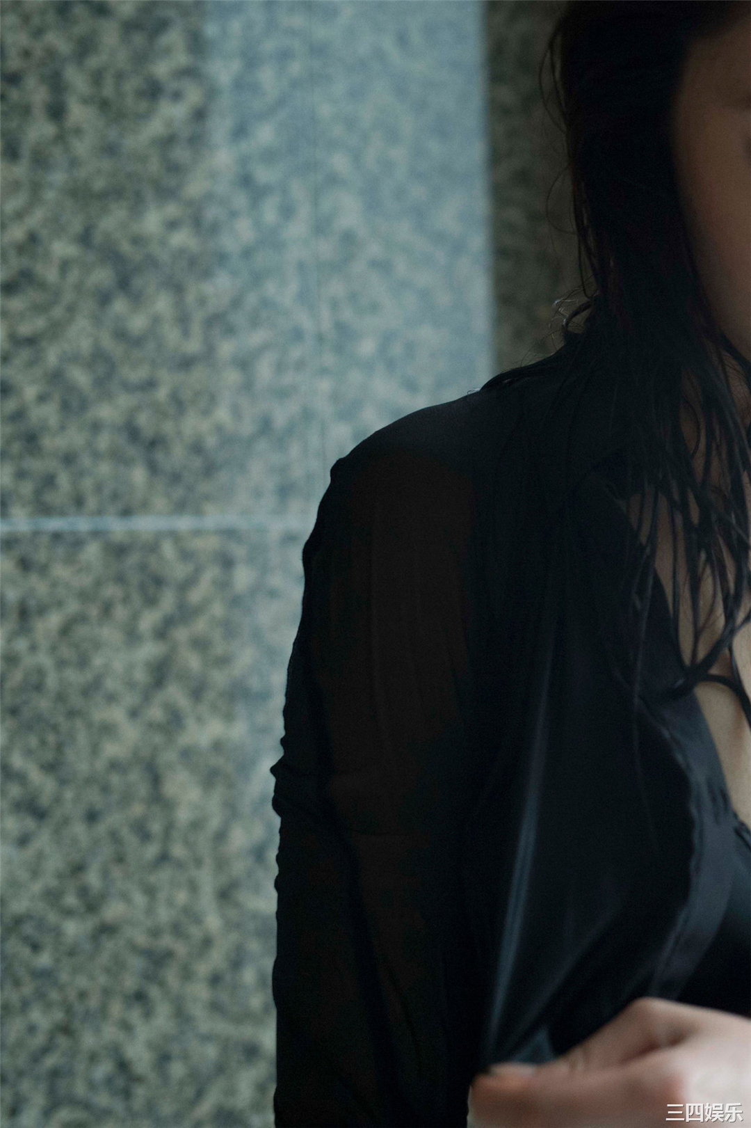 仲村美海写真集《艶めくお姉さん》高清全本