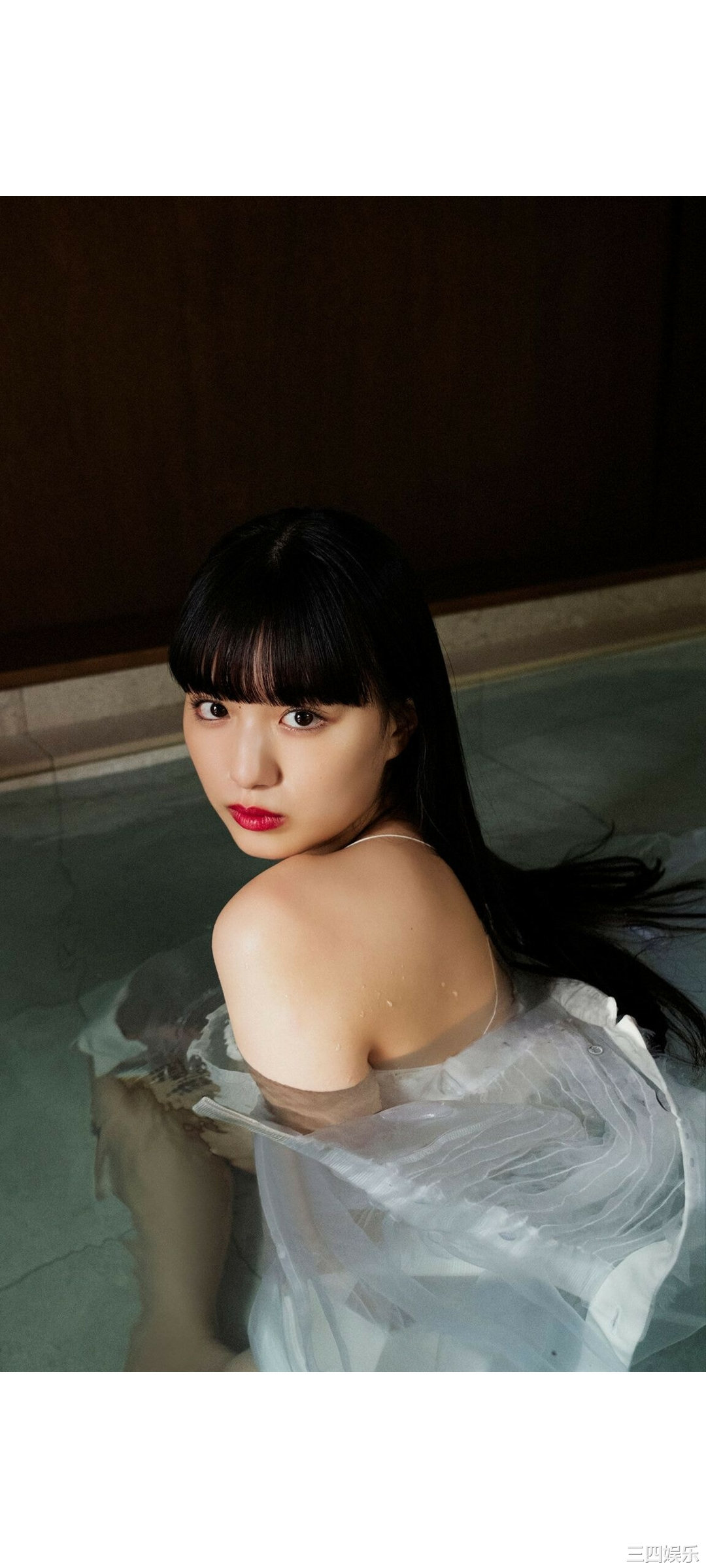 鹤嶋乃爱写真集《生まれながらにして女優。》高清全本