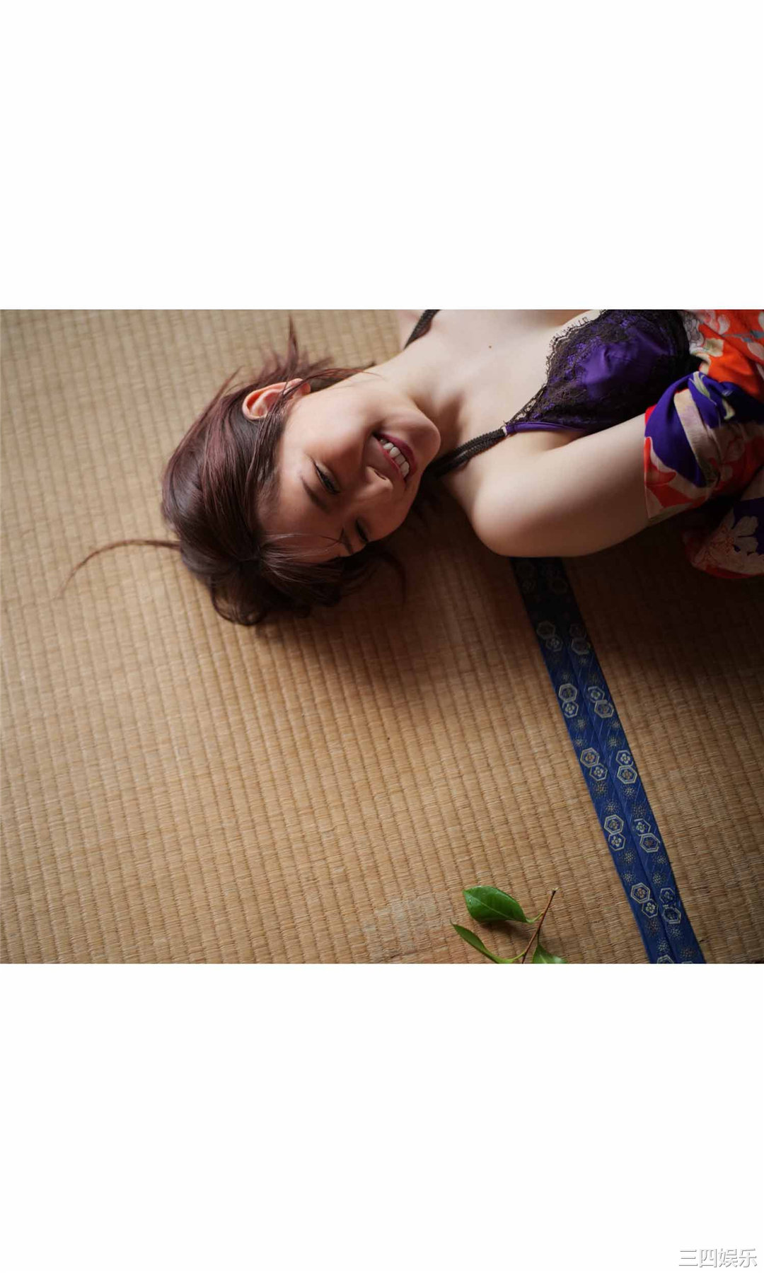 あまつ様写真集《コスプレ界のラスボス現る。》高清全本