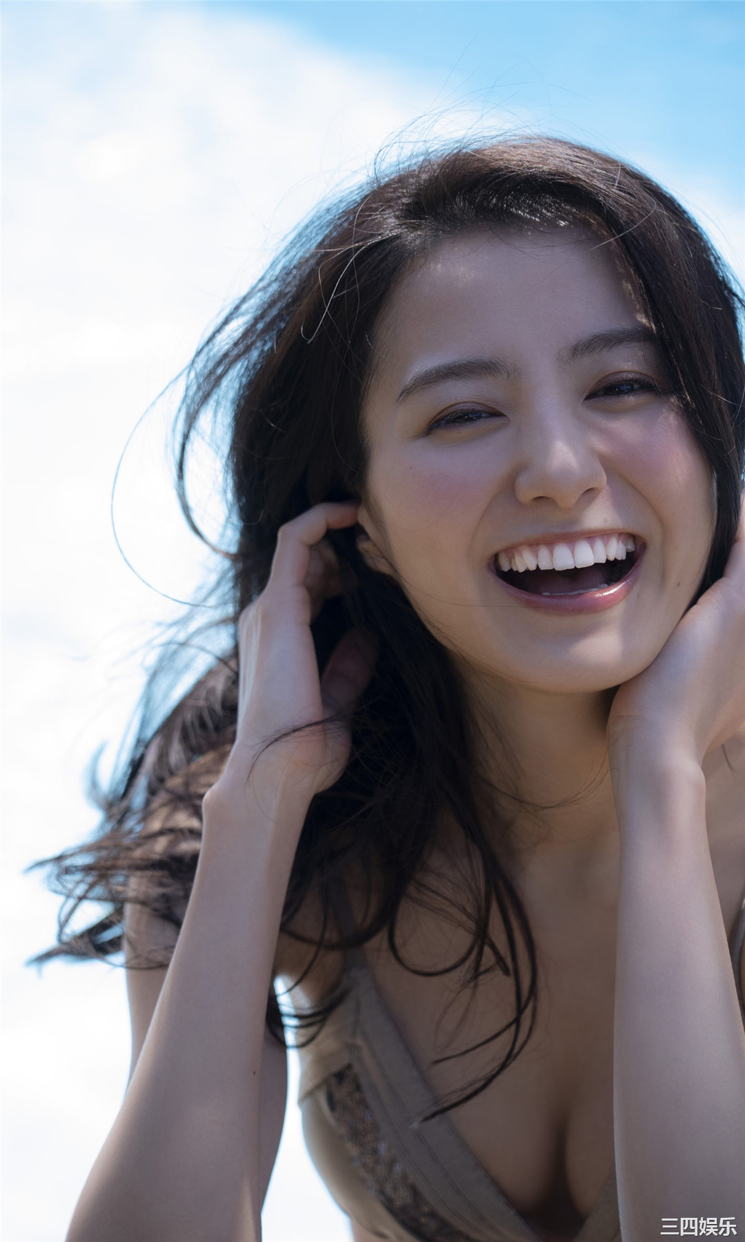 高田里穗写真集《New Season》高清全本