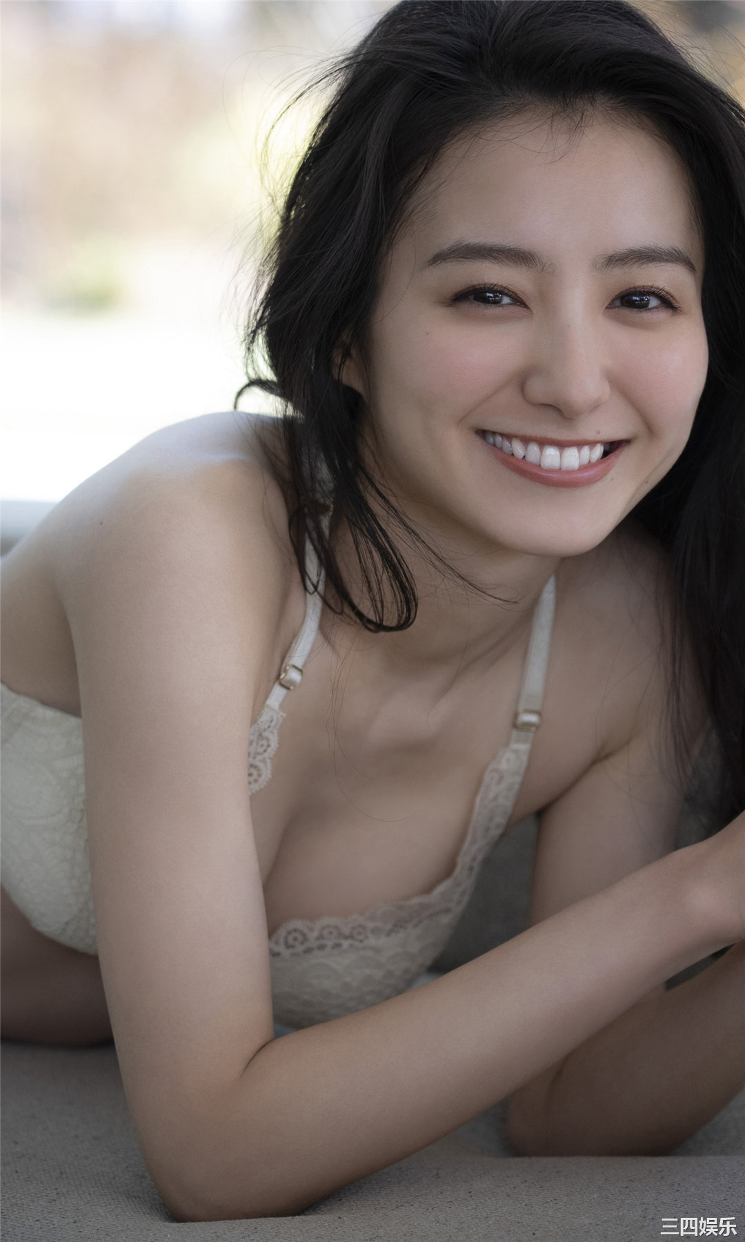 高田里穗写真集《New Season》高清全本