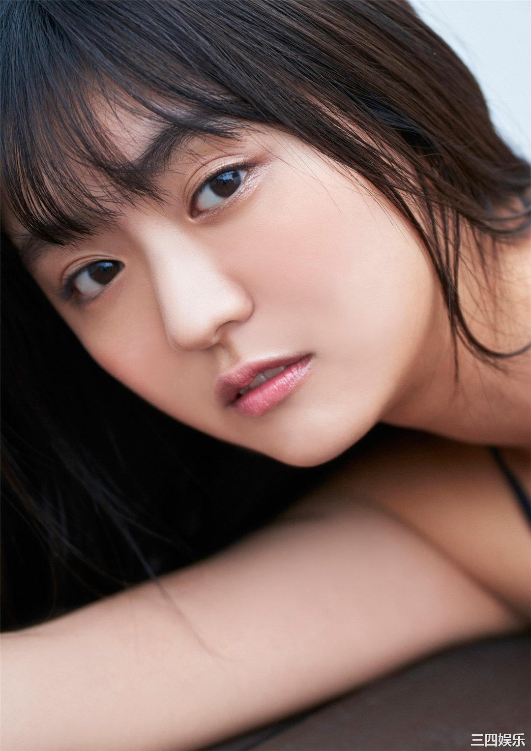 丰田露娜写真集《恋の光線》高清全本