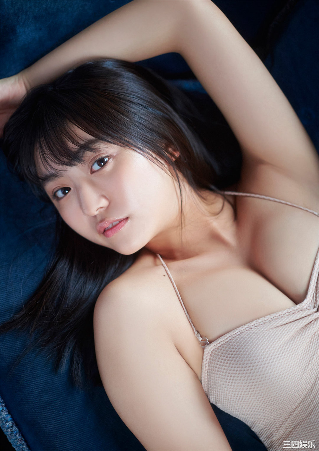 丰田露娜写真集《恋の光線》高清全本