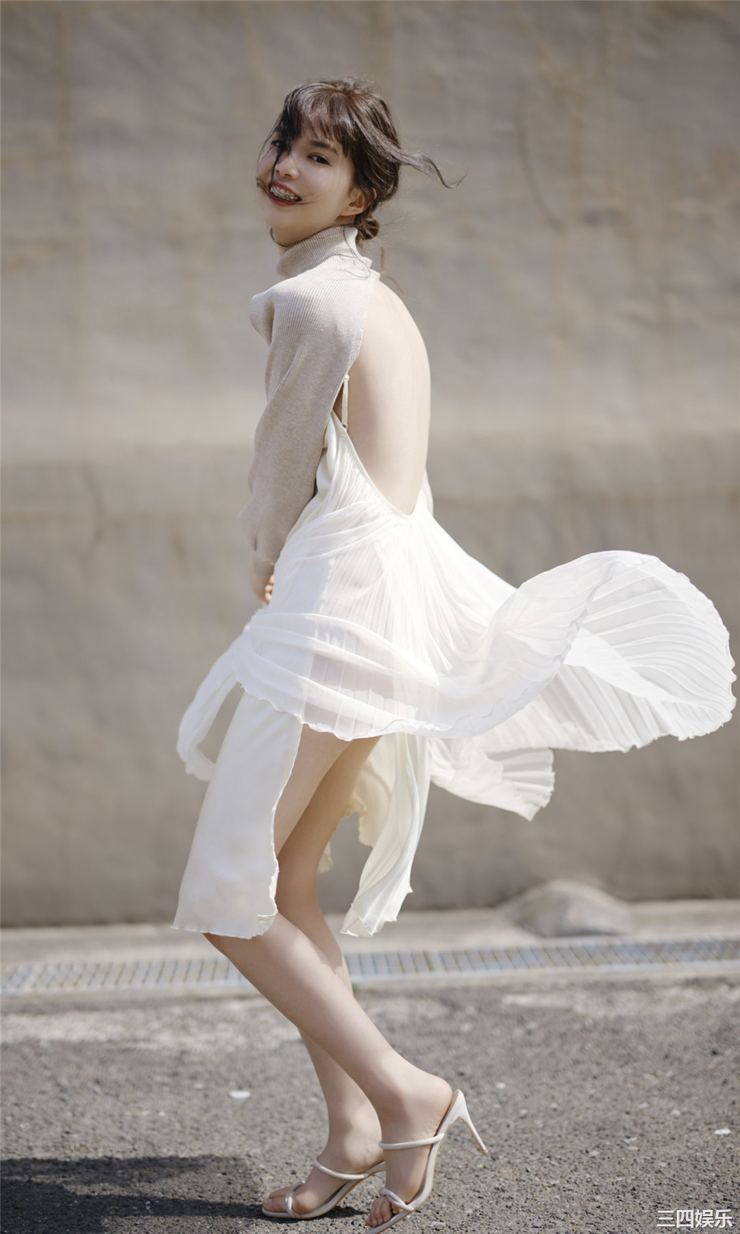 松平璃子写真集《マイクロ小顔の8頭身ボディ。》高清全本