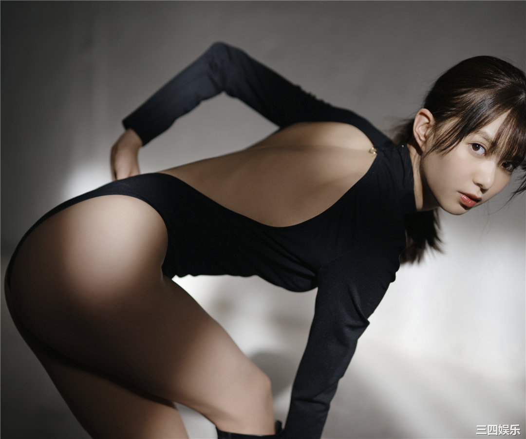 松平璃子写真集《マイクロ小顔の8頭身ボディ。》高清全本