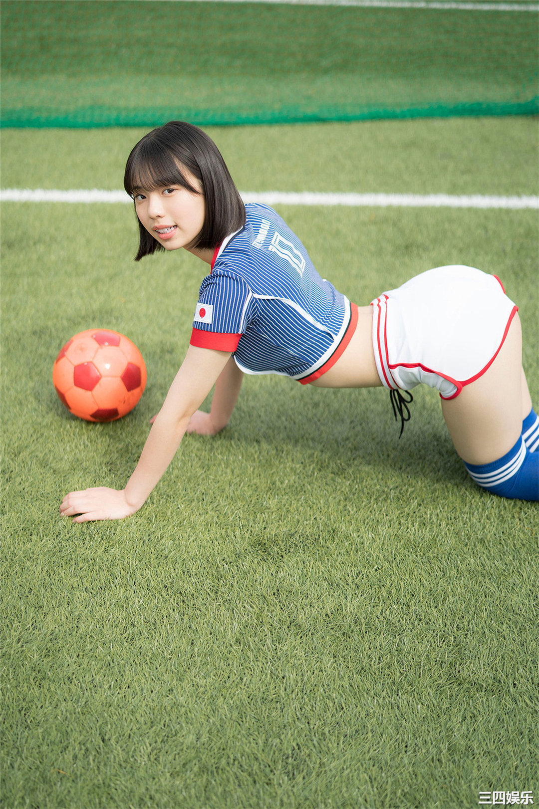 菊地姬奈写真集《ミスマガ２０２０コスプレ対決３》高清全本