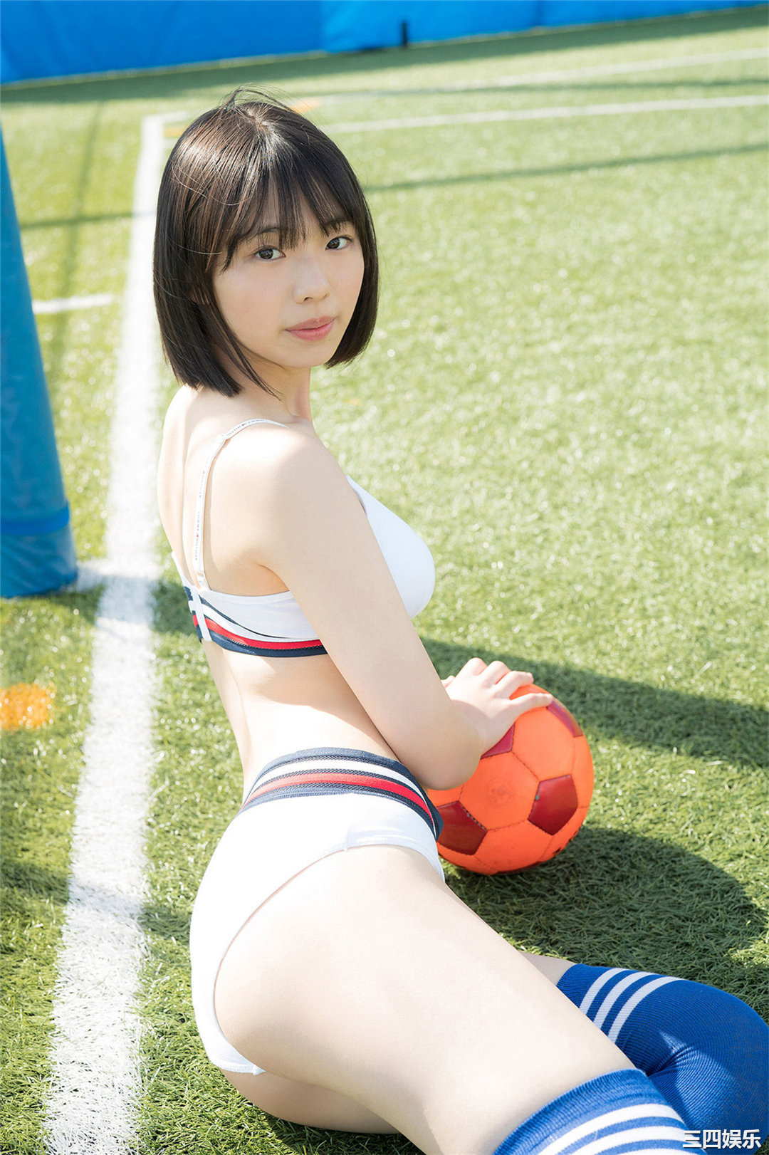 菊地姬奈写真集《ミスマガ２０２０コスプレ対決３》高清全本