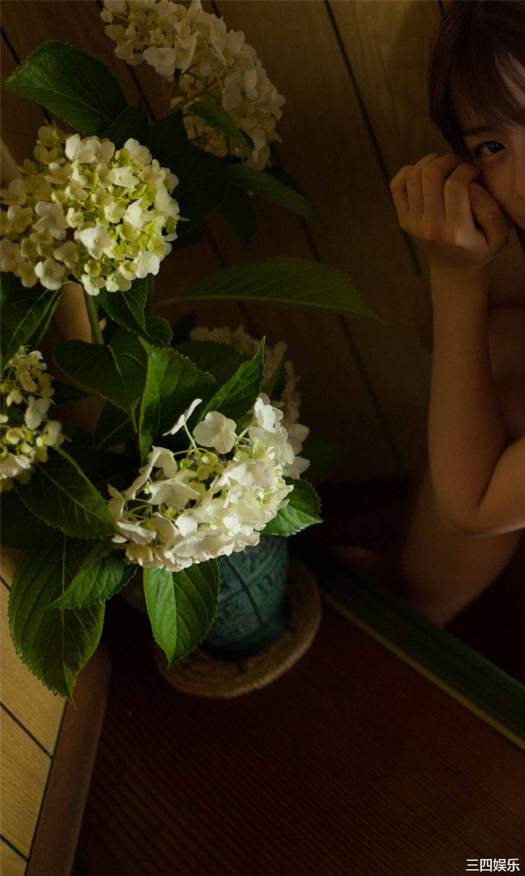 脇田穂乃香香写真集《海の見える街》高清全本