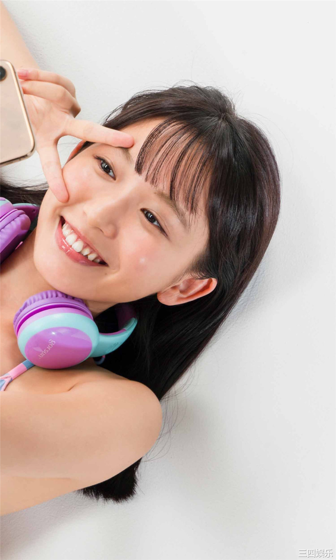 志田音音写真集《週プレ版 地味ハロウィン！ by 志田音々》高清全本