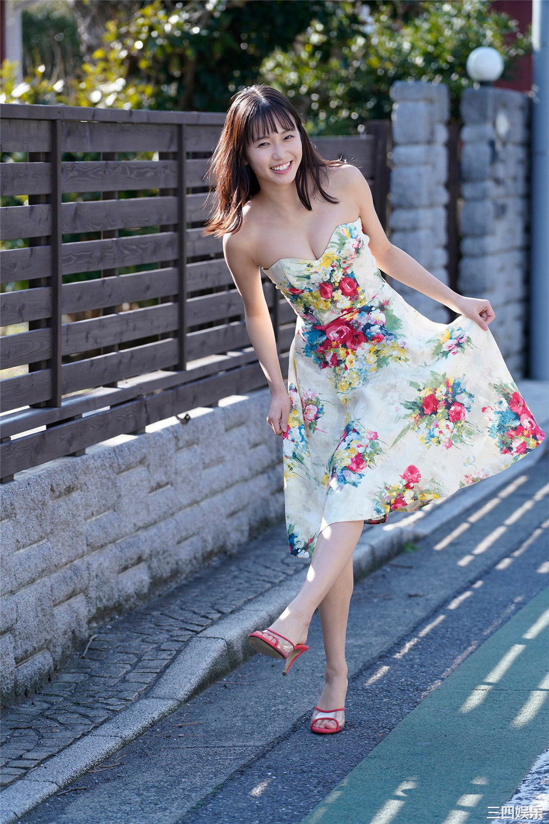 志田音音写真集《癒やしの純潔ビキニ》高清全本