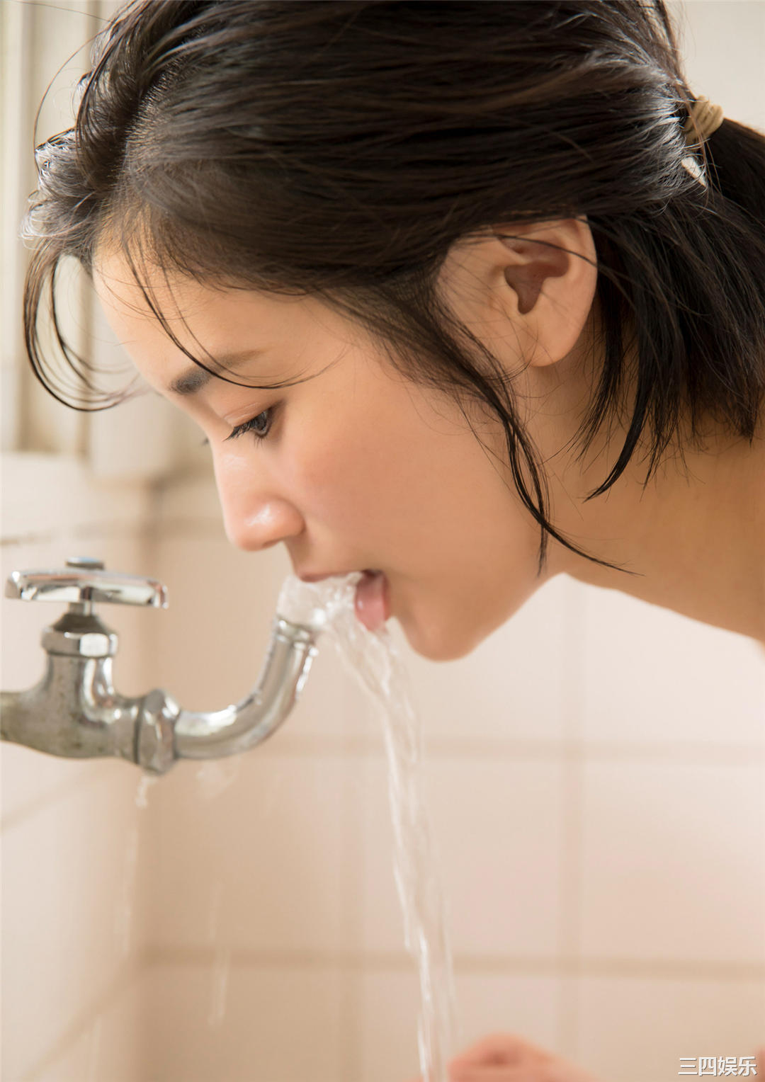 出口亚梨沙写真集《やわらかい、でしょ？》高清全本